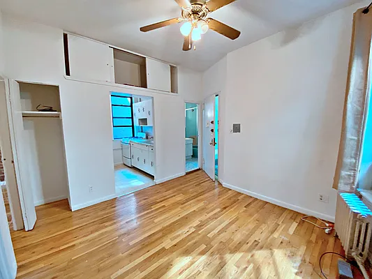 Rented by Douglas Elliman | media 19