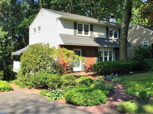 401 Overlook Ave, Willow Grove, PA 19090