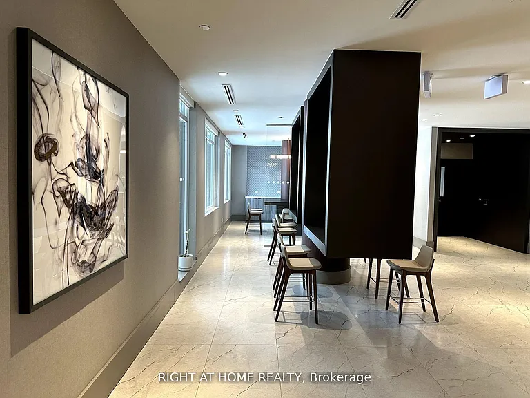 55-1801 Duke St W #55 — Photo 3