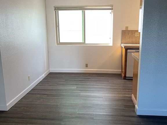 5th image of 3736 Mississippi St #5