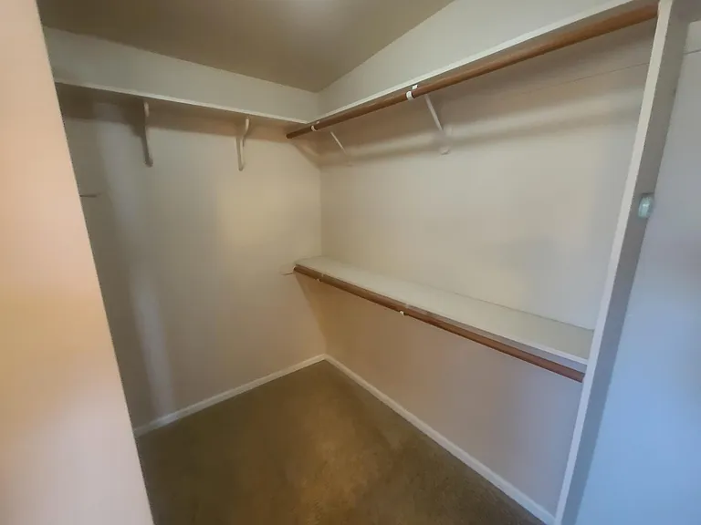 2790 Cedar Ave — Photo 17