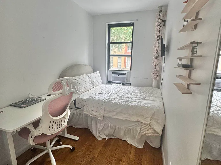 338 E 65th St #8 — Photo 7