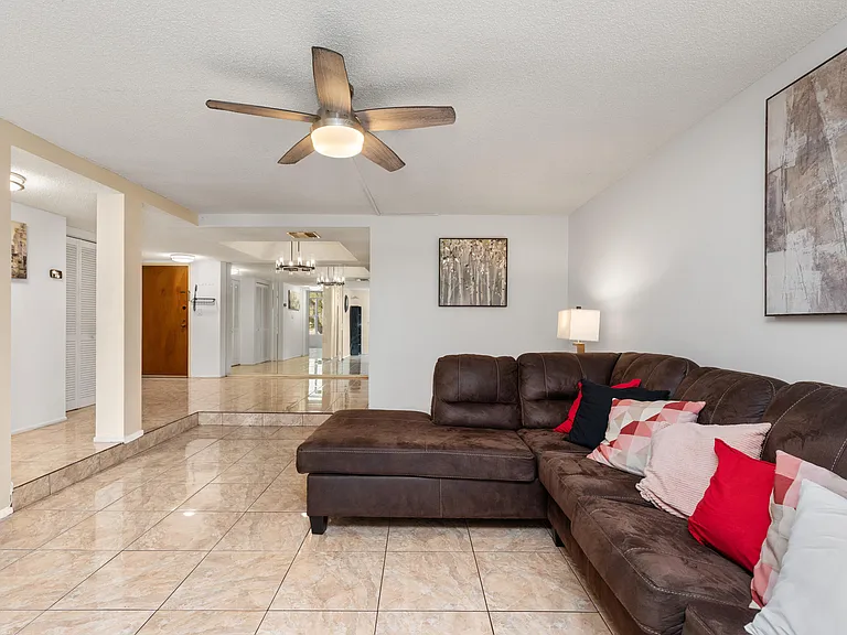 3710 Inverrary Dr #2G — Photo 4