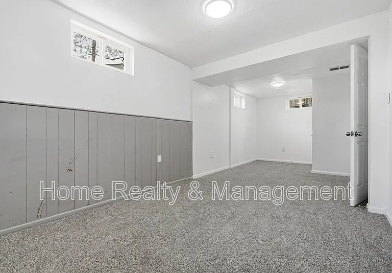 10712 Loren Ln — Photo 31
