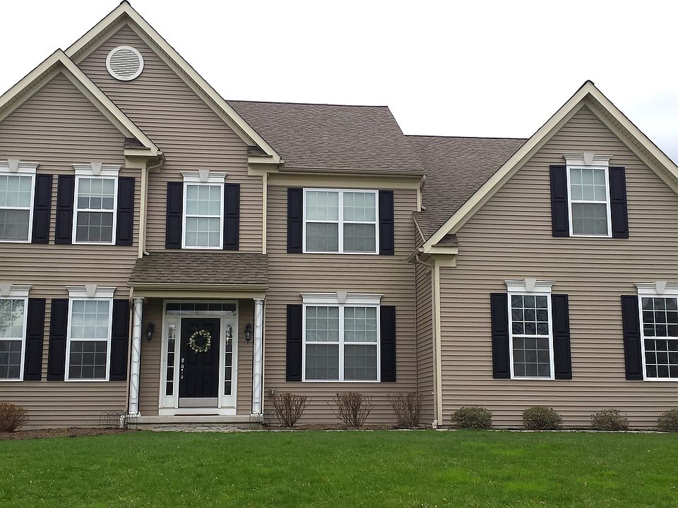 1st image of 106 Rebecca Dr