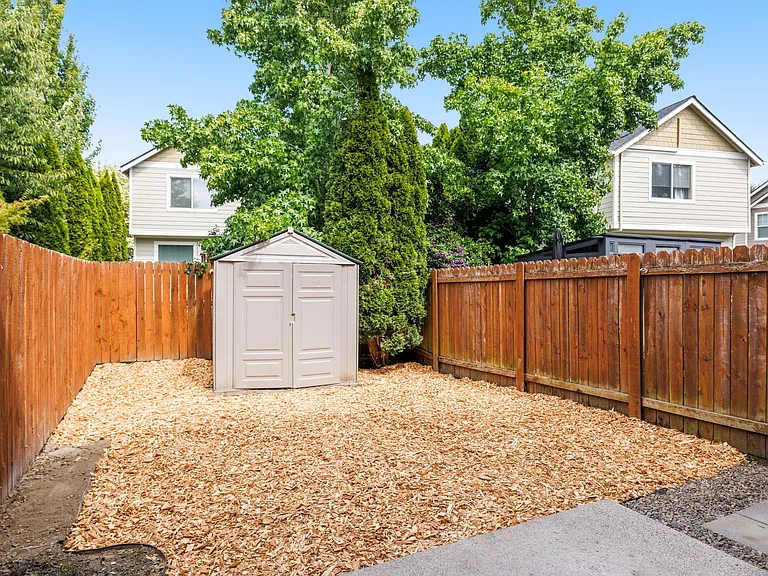 1272 NE 86th Way — Photo 28