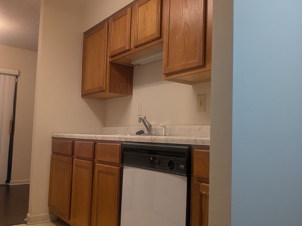 1st image of 5654 Encino Cv Unit 1