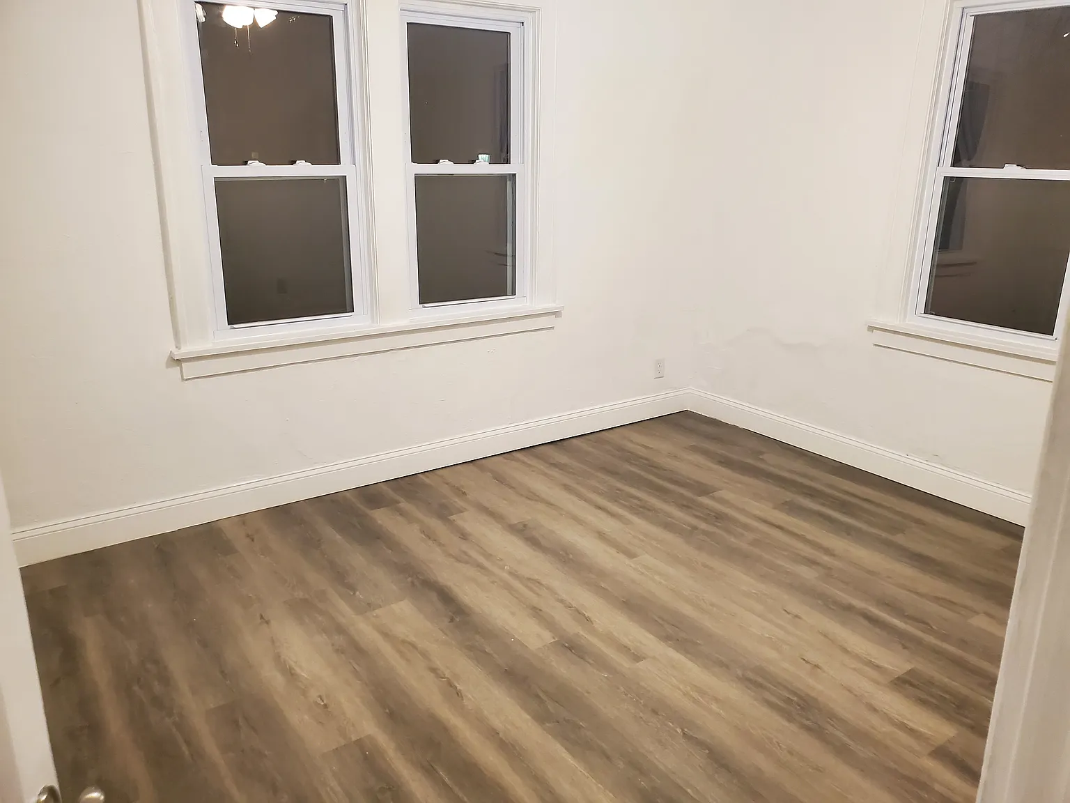 3 bed, 1347 sqft, $1,895 — Photo 2