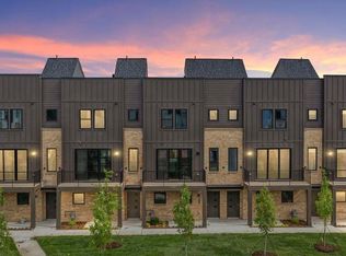 1056 Hampton Cir UNIT 75, Detroit, MI 48207