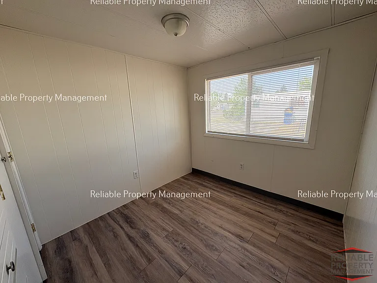 3725 Upland St — Photo 9