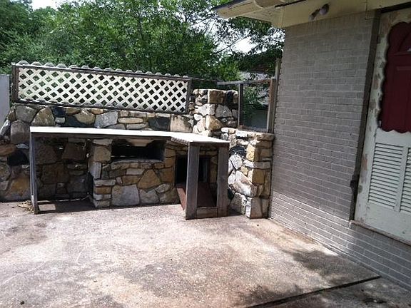 3rd image of 5308 Patterson Dr