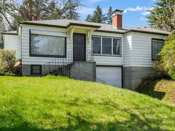 2133 SW Taylors Ferry Rd, Portland, OR 97219