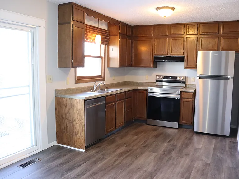 3811 Renee Dr #MAIN — Photo 6