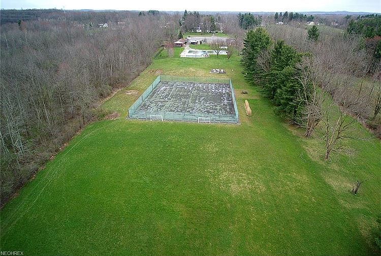2nd image of 8560 Ravenna Rd