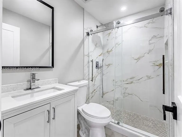 14124 Kendale Lakes Cir #Townhouse 14124 — Photo 27