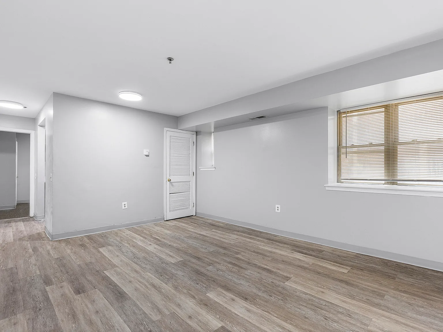 Edgewood Apartments — Photo 2