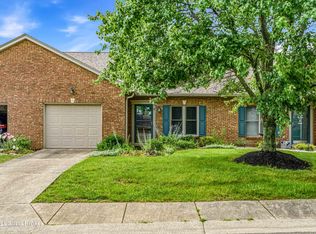 4 Trace Ln, Shelbyville, KY 40065
