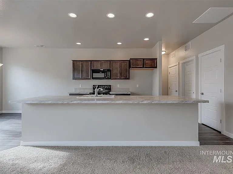 6653 E Kirkwood St — Photo 4