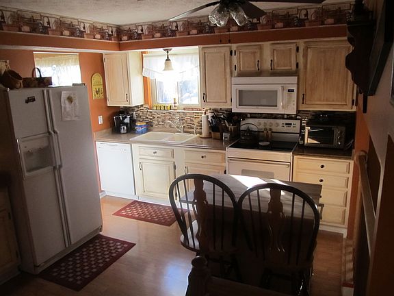 5th image of 11985 Greencastle Dr
