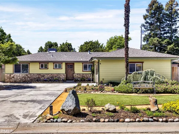 6 Mayfair Dr, Chico, CA 95973
