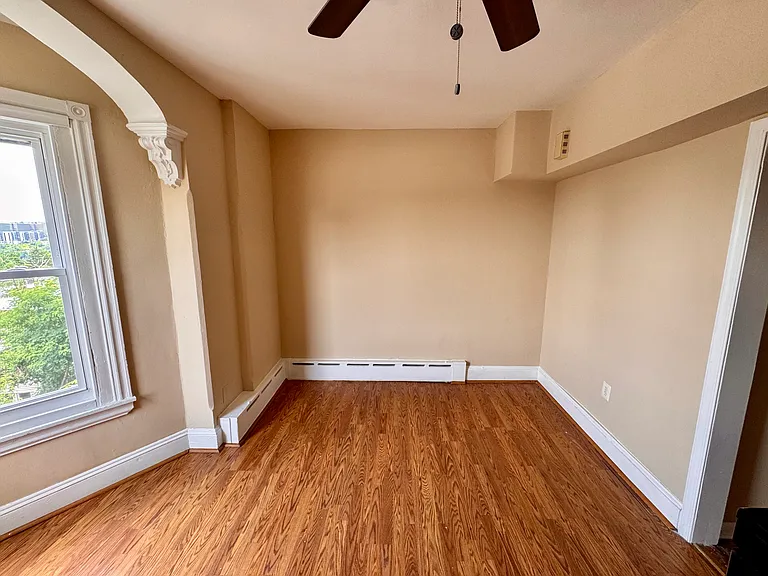 220 Osborn St #2 — Photo 11