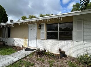 1891 Keenland Cir, West Palm Beach, FL 33415