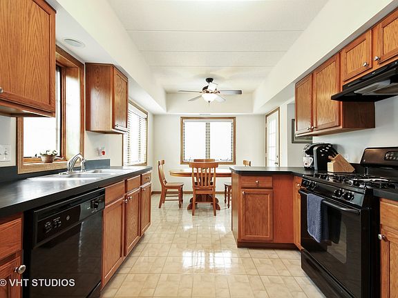 5th image of 13079 Laurel Glen Ct APT 203