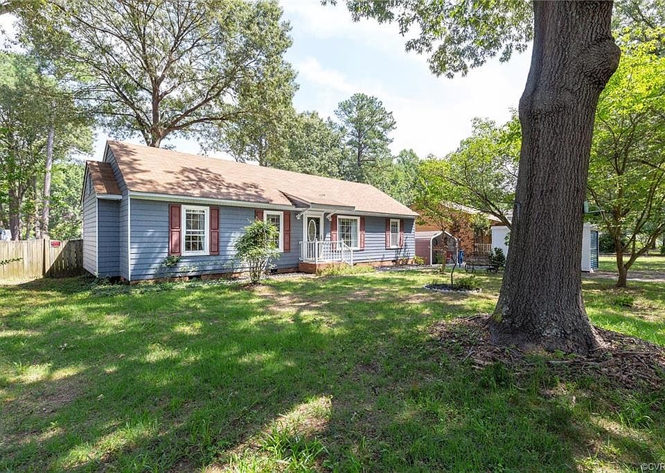 1st image of 2718 Sand Hills Dr