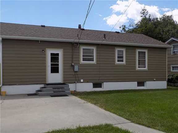 3rd image of 1503 Burlington Ave