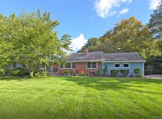 1950 Midlane, Syosset, NY 11791