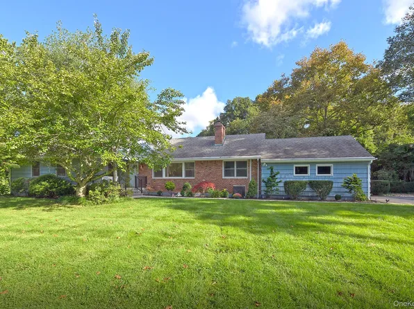 1950 Midlane, Muttontown, NY 11791