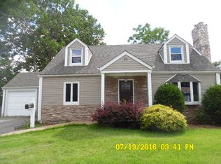 25 Skyline Lakes Dr, Ringwood, NJ 07456
