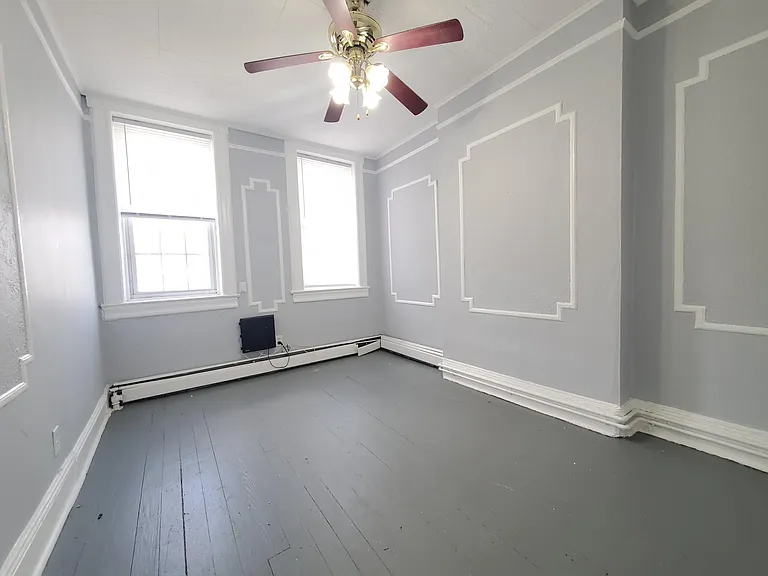 272A Grant Ave #2 — Photo 3