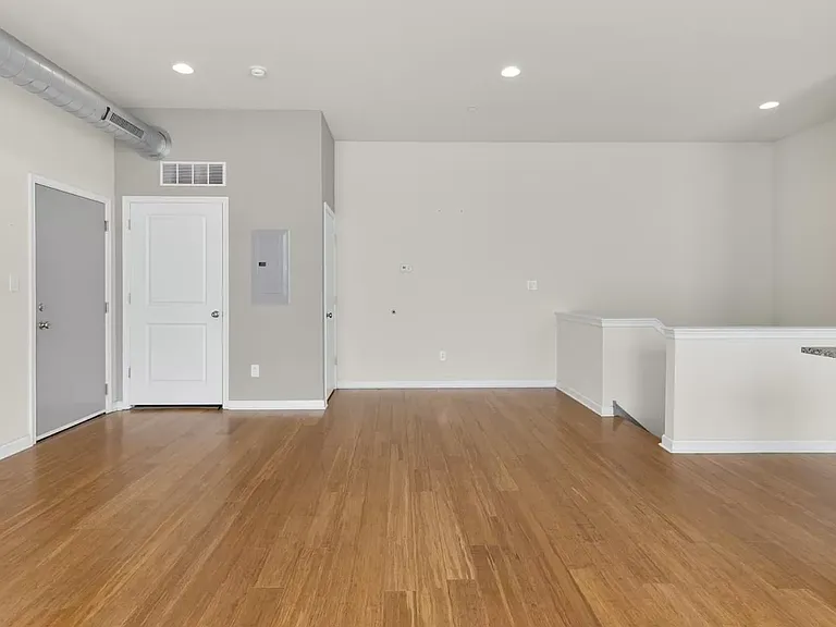 2418 Frankford Ave #A2 — Photo 15
