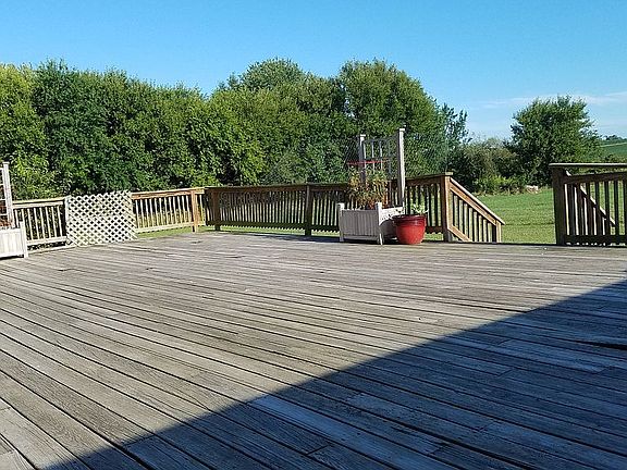 Deck Attached