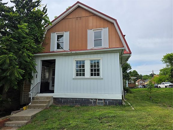 3rd image of 121 Catalpa St