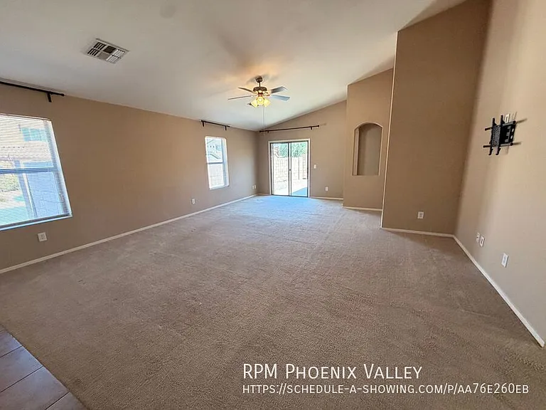 23927 W La Salle St — Photo 8