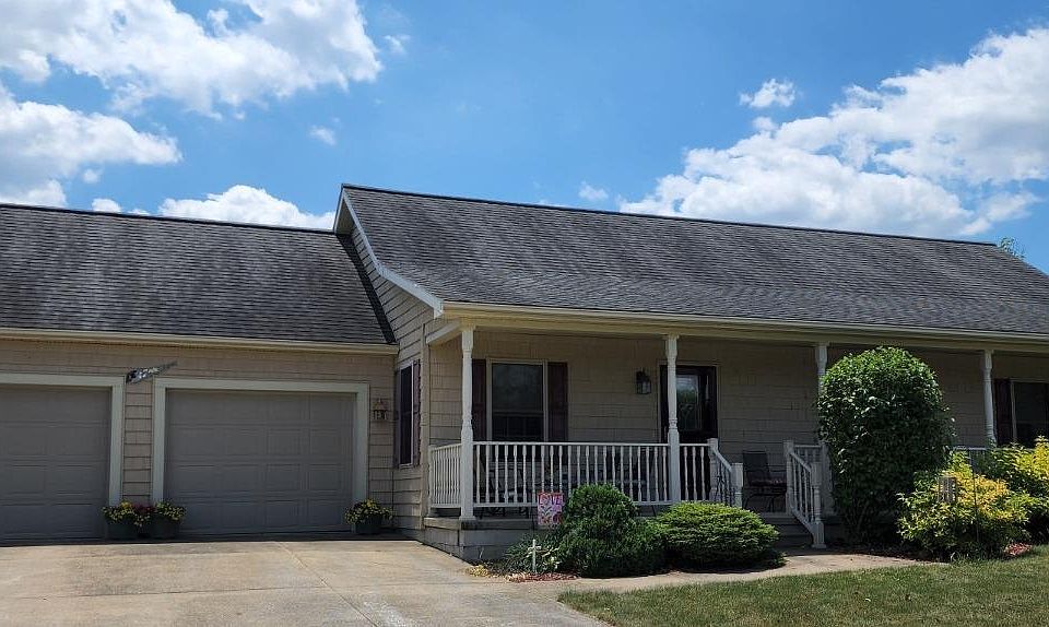 1st image of 765 Arrowhead Dr