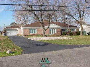 38923 E Archer Dr, Harrison Township, MI