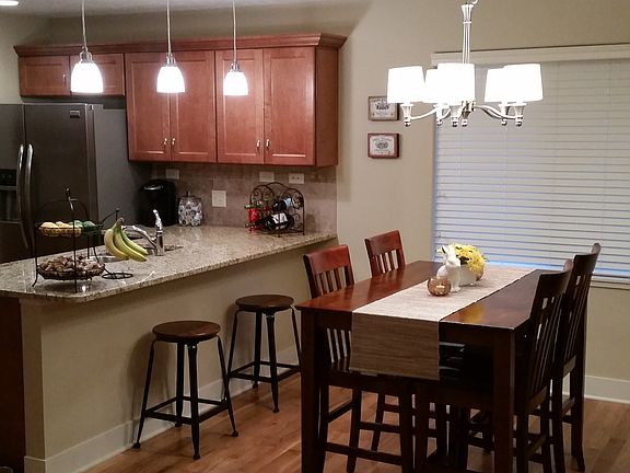3rd image of 9105 Chalk Hill Dr