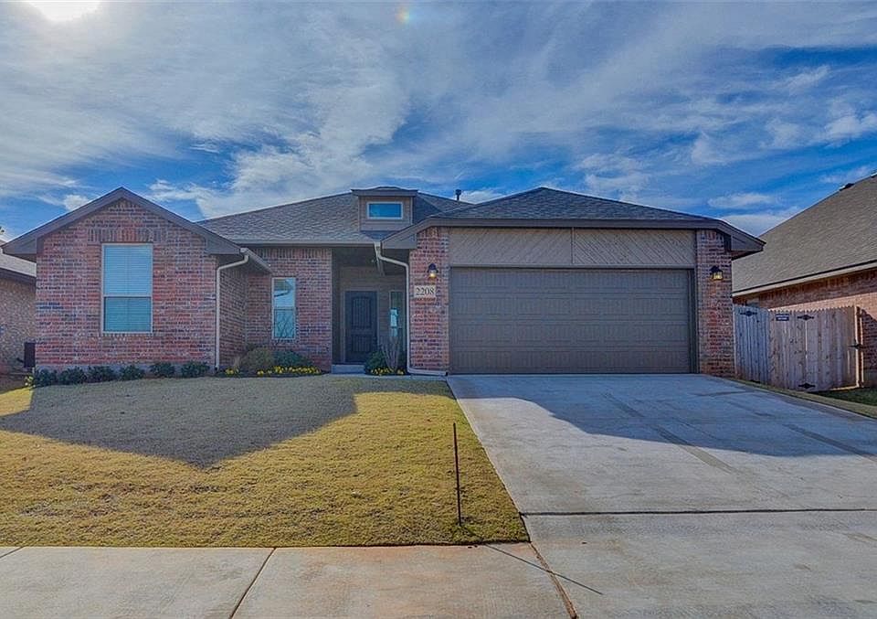1st image of 2208 Alameda Park Dr