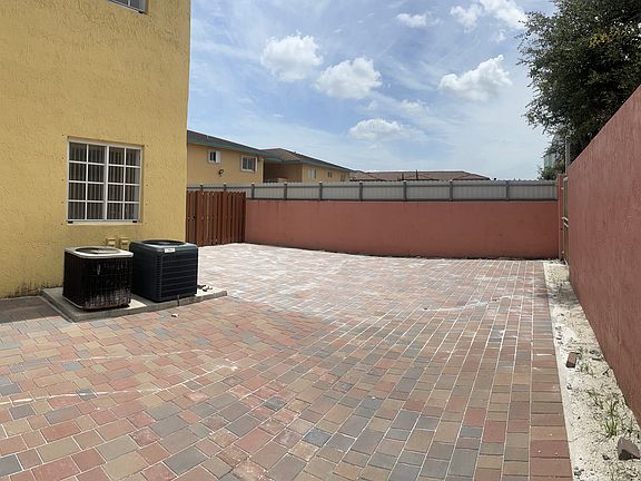 2nd image of 2953 W 80th St