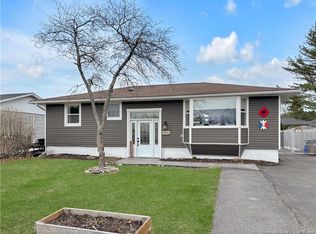 594 Michael Cres, Saint John, NB E2J 2T1