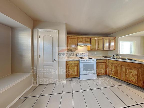 4th image of 6528 Stockton Dr