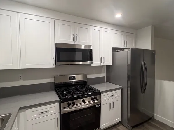 327 S Madison Way #B, Glendale, CA 91205