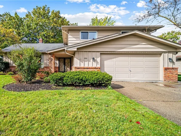 1904 Bromton Dr, Lyndhurst, OH 44124