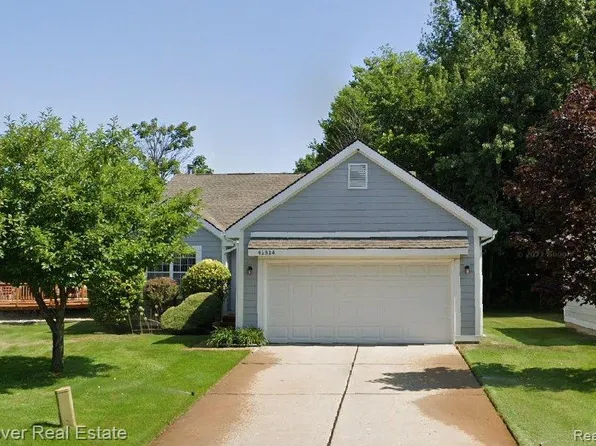 41514 Cornell Dr, Novi, MI 48377