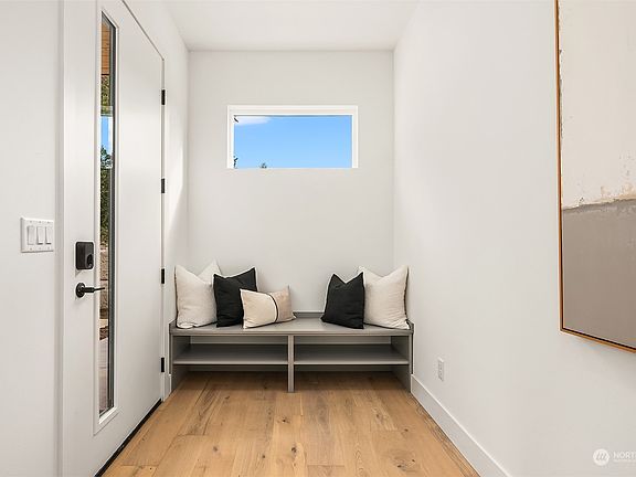 2nd image of 12708 82nd Avenue NE #4