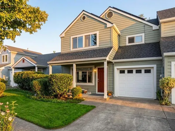 144 Crocker St, Ashland, OR 97520