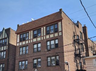 118 Corbin Ave APT 301, Jersey City, NJ 07306